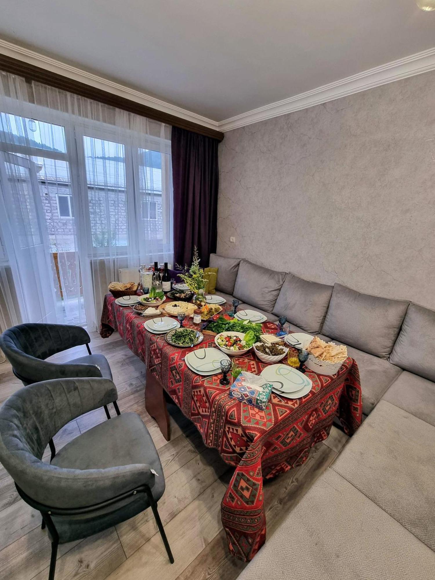 New Horizons , Apartment With 5 Bedrooms, Whole Apartment, Апартмент Целиком Dilidzjan Buitenkant foto